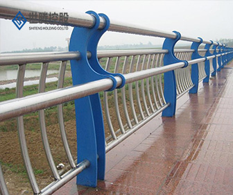 通用型不锈钢桥梁护栏